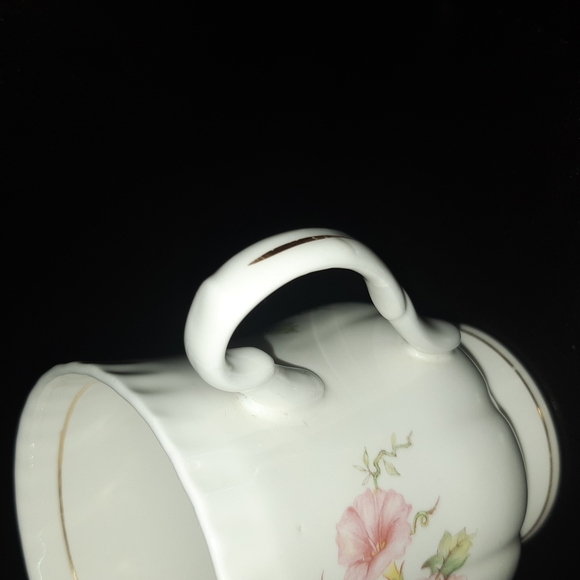 Vintage Crown Ceramics LTD India Fine Bone China Floral Blossom Teacup Mug - Picture 2 of 3